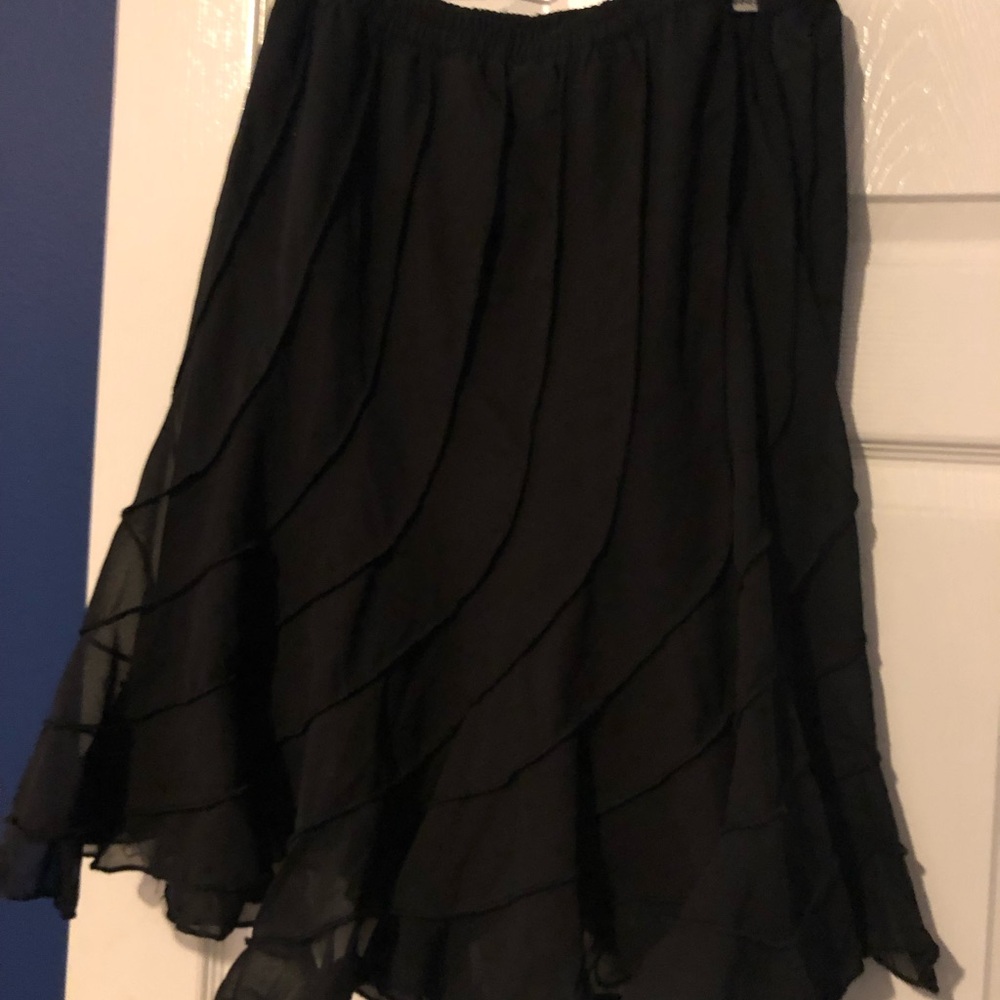 Beautiful black silk ruffle evening skirt Size XL